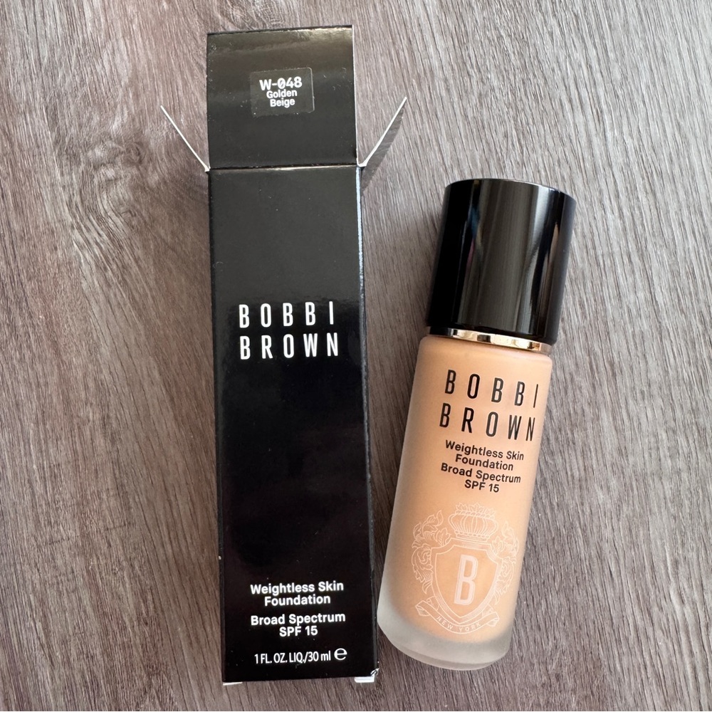 Bobbi Brown Weightless Skin Foundation SPF15 W-048 Golden Beige 30ml